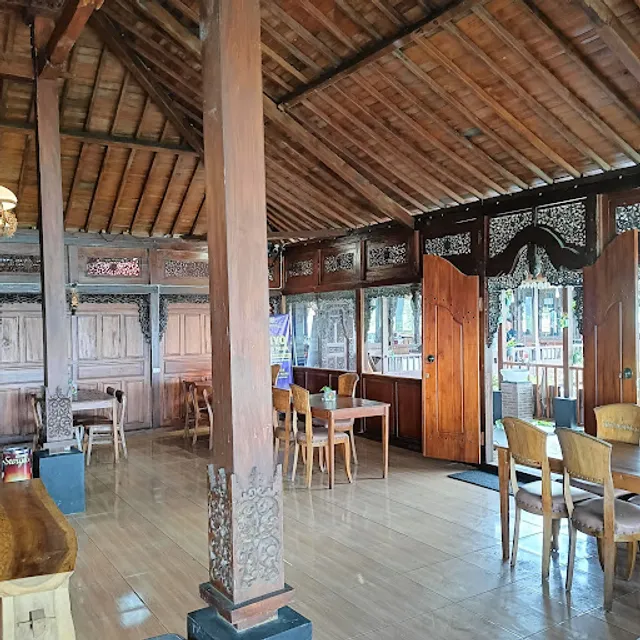 Waroeng Djoglo