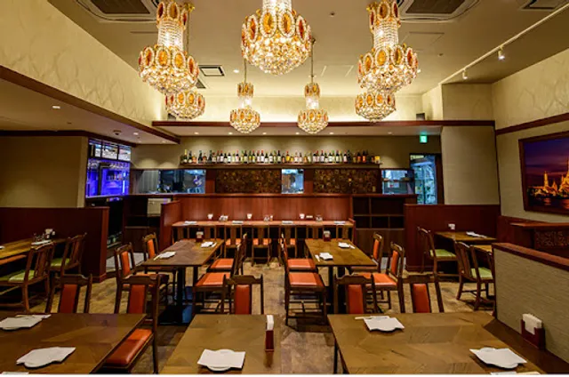 ASIAN DINING SUNRISE