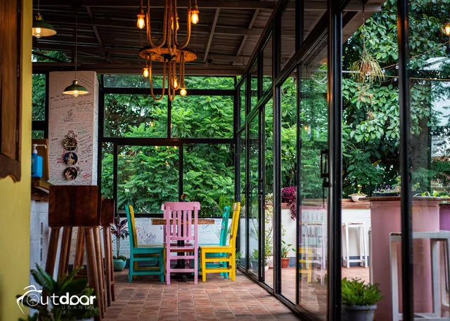 Encanto Restaurant & Bar