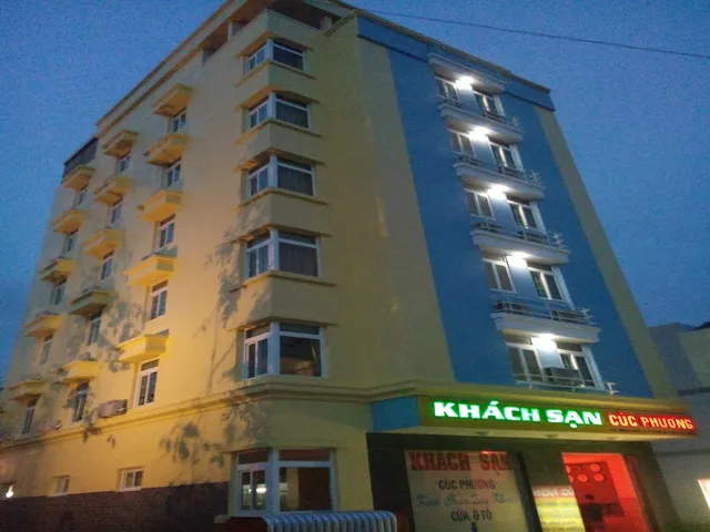 Khách Sạn Cúc Phương