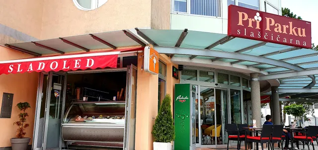 Slaščičarna pri parku Denis Vejseli s.p.