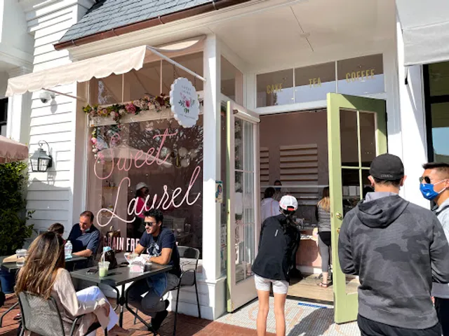 Sweet Laurel: Cake, Coffee + Tea