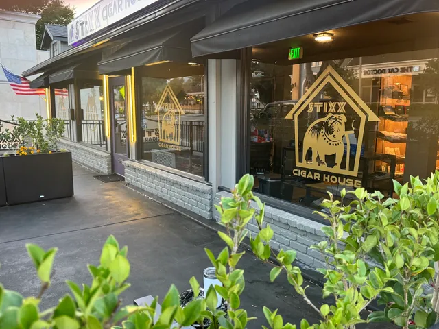 Stixx Cigar House