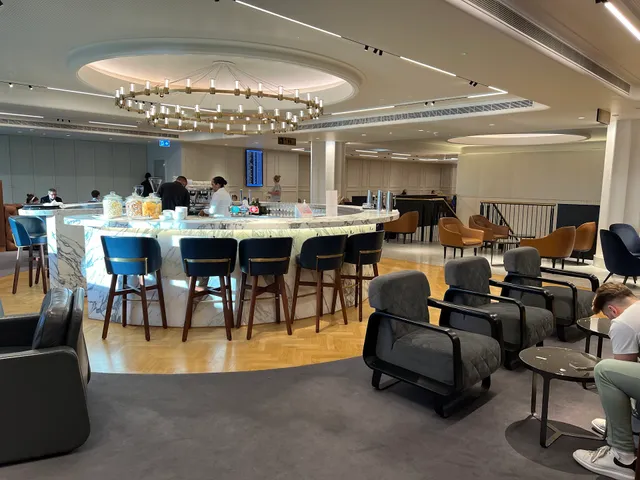 Qantas International Lounge London Heathrow