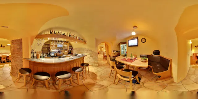 Pizzeria Avanti-Avanti