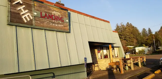 The Landing Restaurant & Lounge