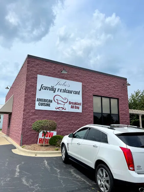 Julio’s Family Restaurant