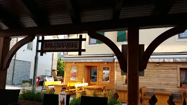 Bar Pristavec