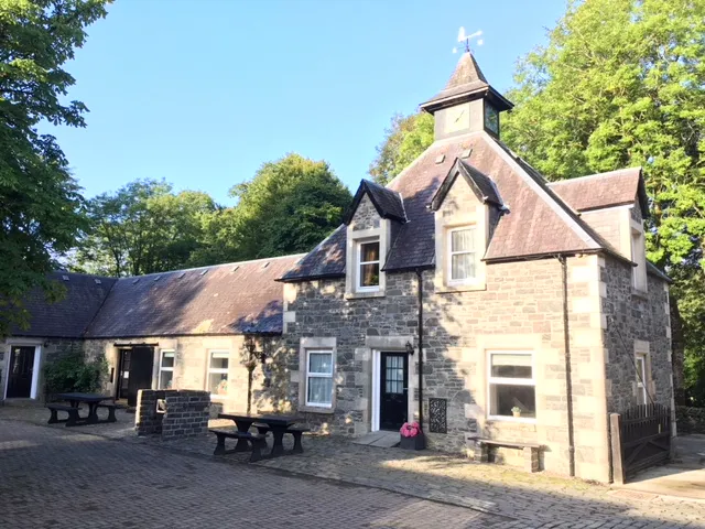 Hearthstanes Steading at Hearthstanes Estate