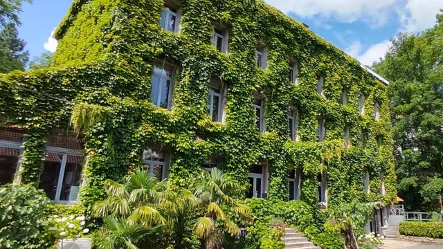 Logis Hôtel le Moulin d'Artres