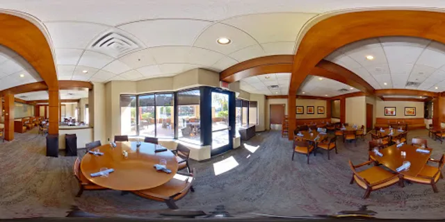 Jake’s Kitchen & Bar