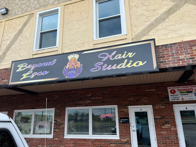 Maple Canyon Shopping Center