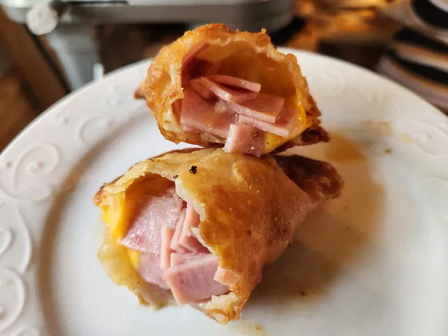 Empanadas Y Algo Mas