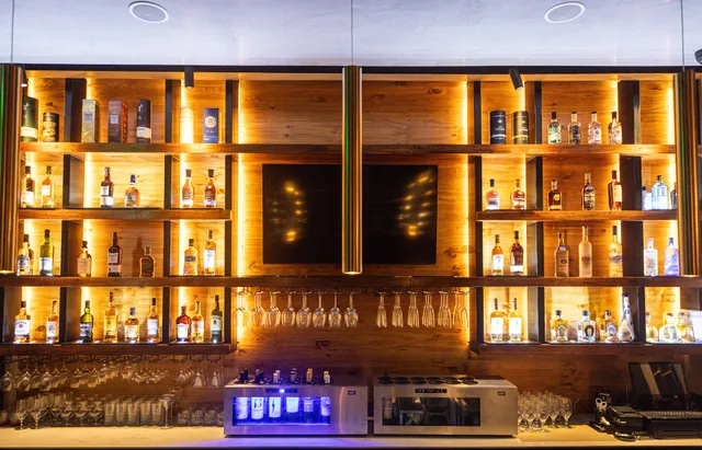 Íntimo Wine and Kitchen