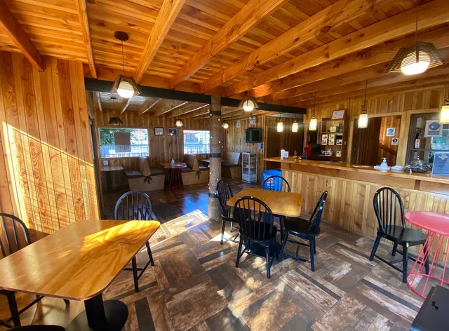 Café & Hostal Acurruka