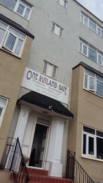 One Rutland Gate Apartments