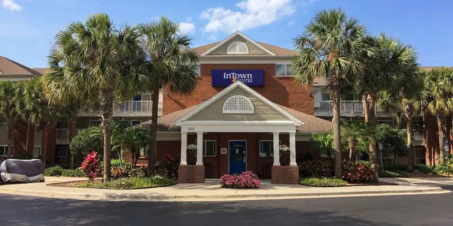 InTown Suites Extended Stay Orlando FL - Universal