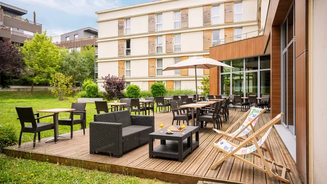 Appart Hôtel - Residhome Paris Guyancourt