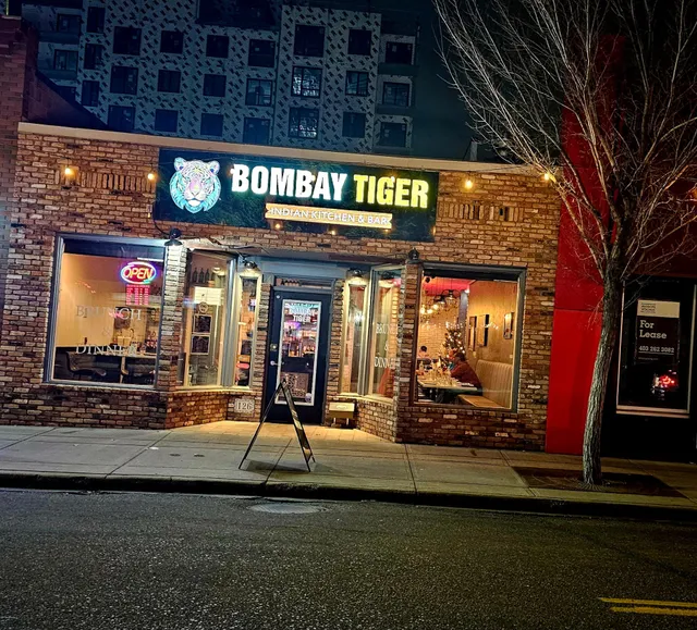 BOMBAY TIGER - Indian Kitchen & Bar