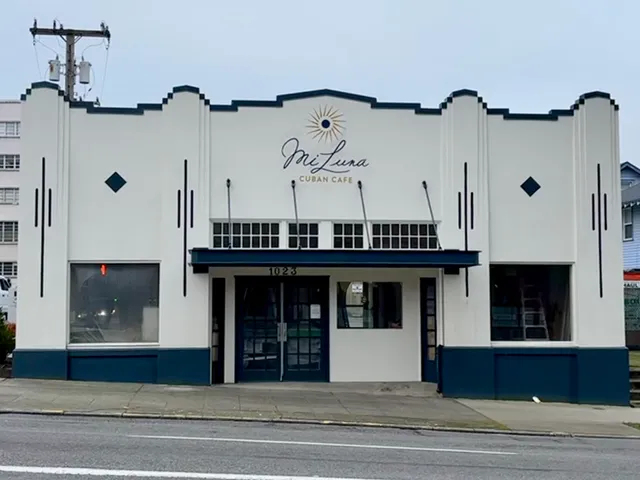Mi Luna Cuban Cafe