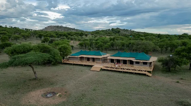 Signature Serengeti Luxury Tented Safari Camp