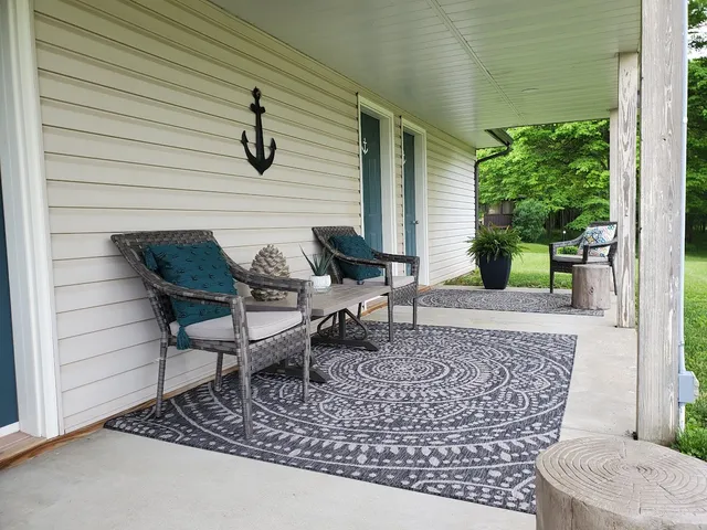 Lakeside Apartments NEW OWNERS (Former Motel)