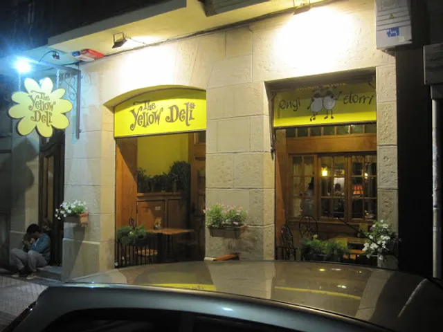 Yellow Deli San Sebastian