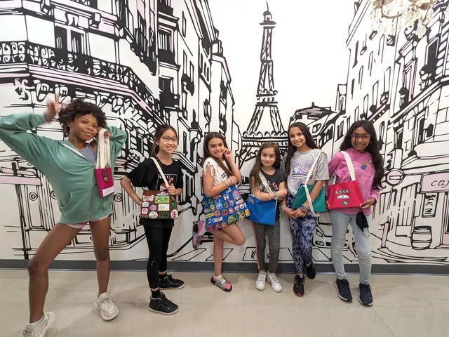 The Fashionable Stylista