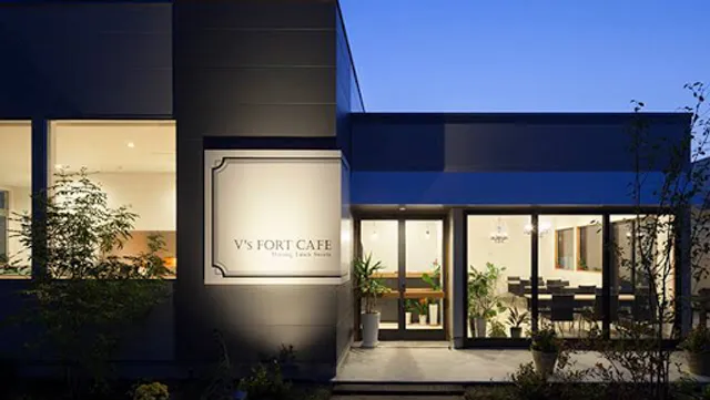 V's FORT CAFE