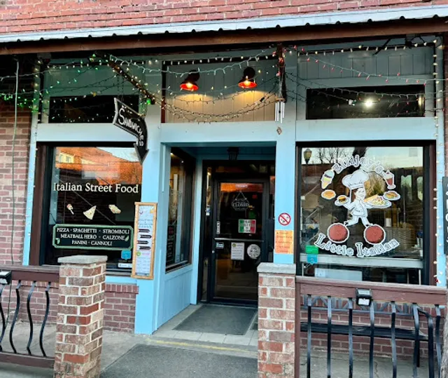 Ellijay’s Little Italian- Street Food, Pizza, and Ice Cream Bar