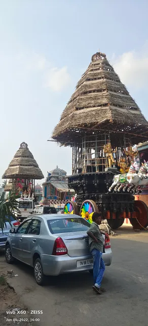 Raja Rajan Guest House & lodging Services In Thirunallar (Ac / Non Ac Rooms)