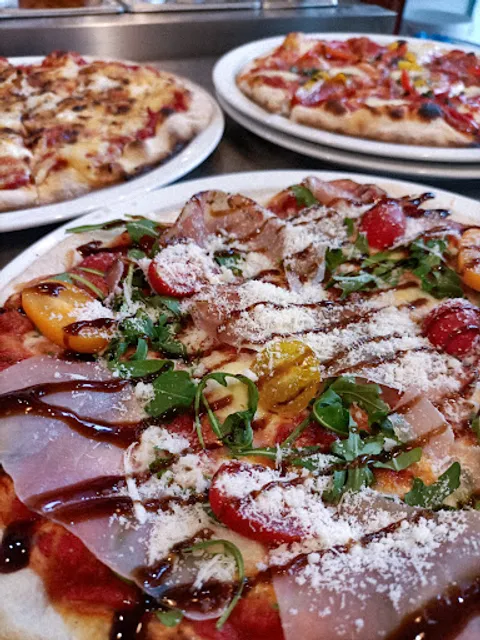 Bella - Pizzeria Napolitaine