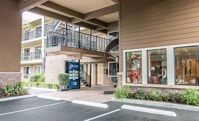 Quality Inn & Suites Anaheim Maingate