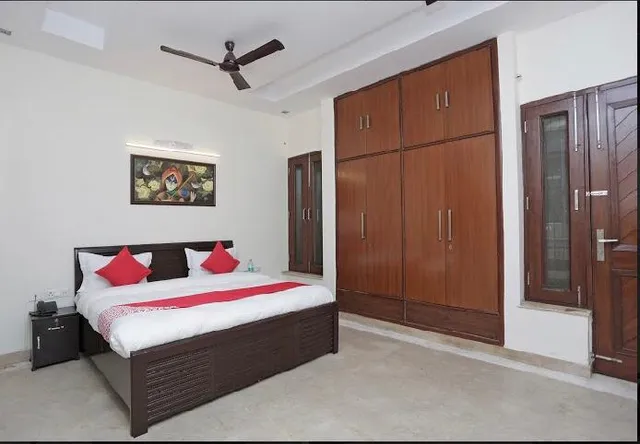 Paradise inn@Sector-52