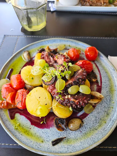 Costa Ravello - (Macaé)