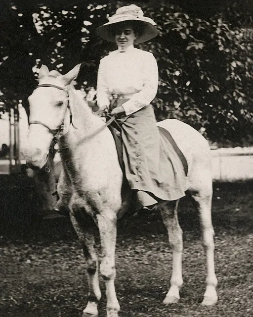 Duggal Visual Solutions