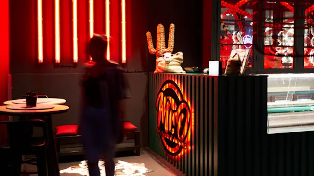 MR. O - Doughnuts & Burgers