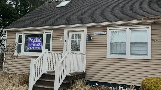 Erica Psychic Readings