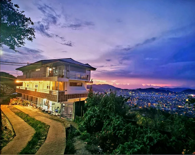 Wanay's Rocky Mountain Homestay