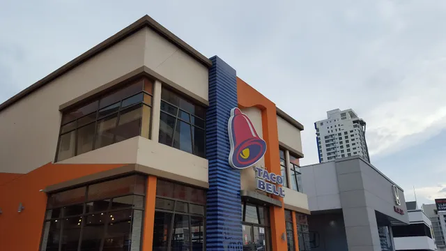 Taco Bell | Calle 50