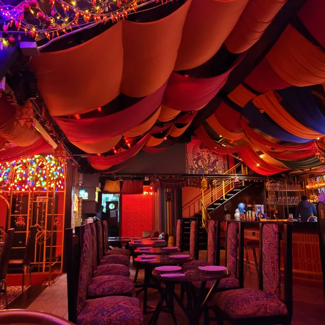 Bombay Rooftop | Restaurante Fusión Del Medio Oriente