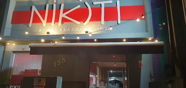 Nikiti Pizza