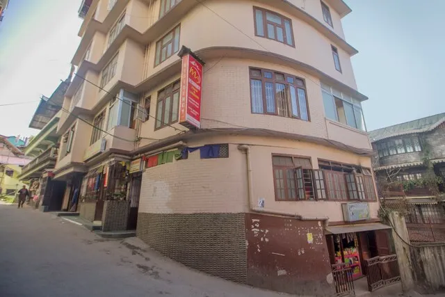 OYO 61171 M3 Residency