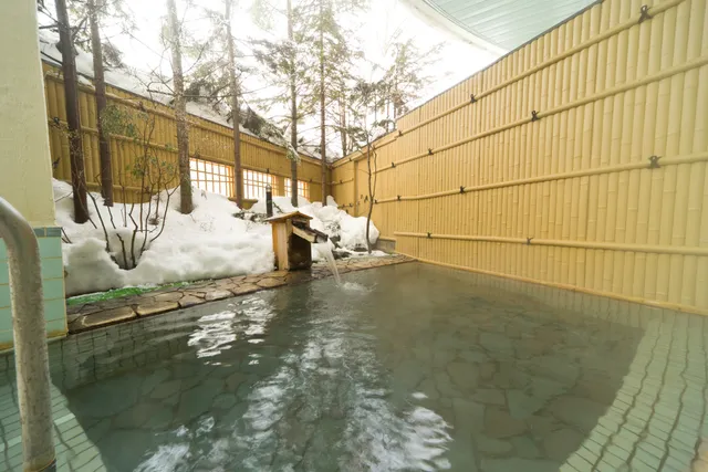 登別カルルス温泉 湯元オロフレ荘