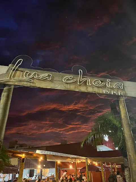 Lua Cheia Bar
