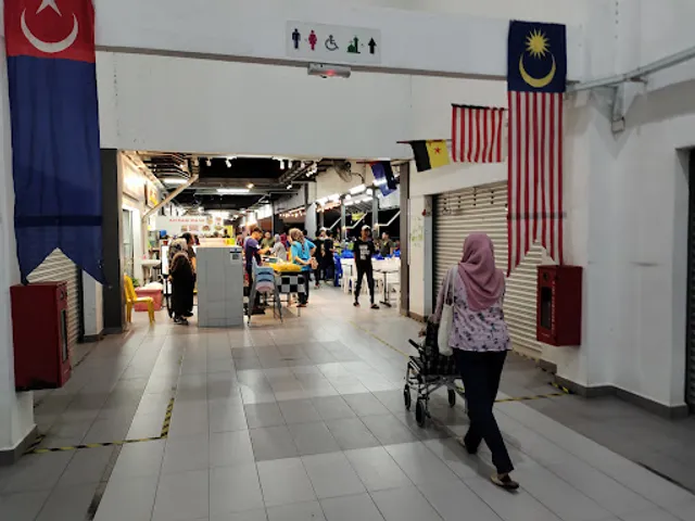 Sabak Awor Seafood Court