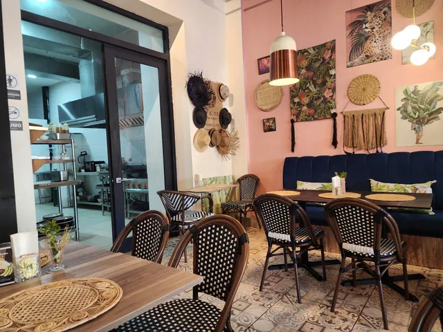 Al Alma Café Restaurante - Casa Lefevre, Plaza Catedral