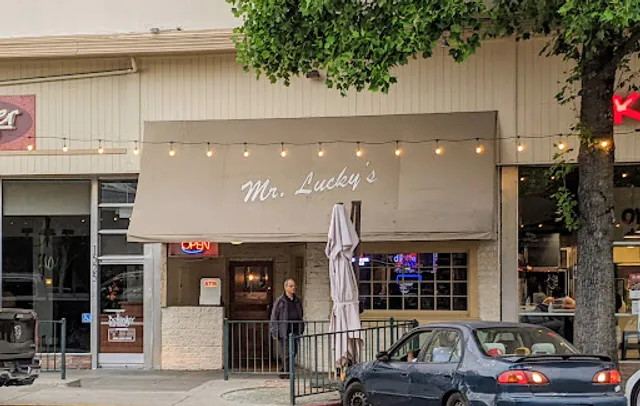 Mr Lucky's