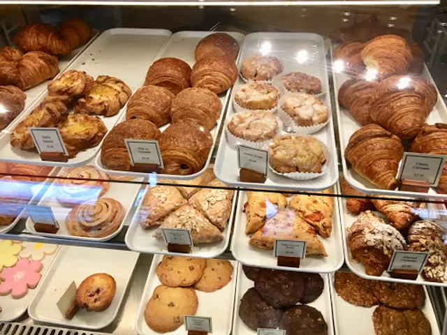 Simple Bakery & Market