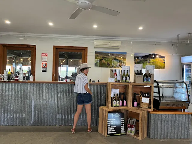 Mountain Ridge Wines Restaurant & Cellar Door